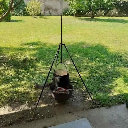 アパート Atrijum アパティン